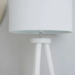 Dunelm Jandia Wooden Tripod White Floor Lamp -Home Lighting 1000158529 alt03