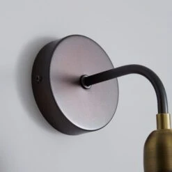 Dunelm Marsden Antique Brass Industrial Wall Light -Home Lighting 1000158761 alt02