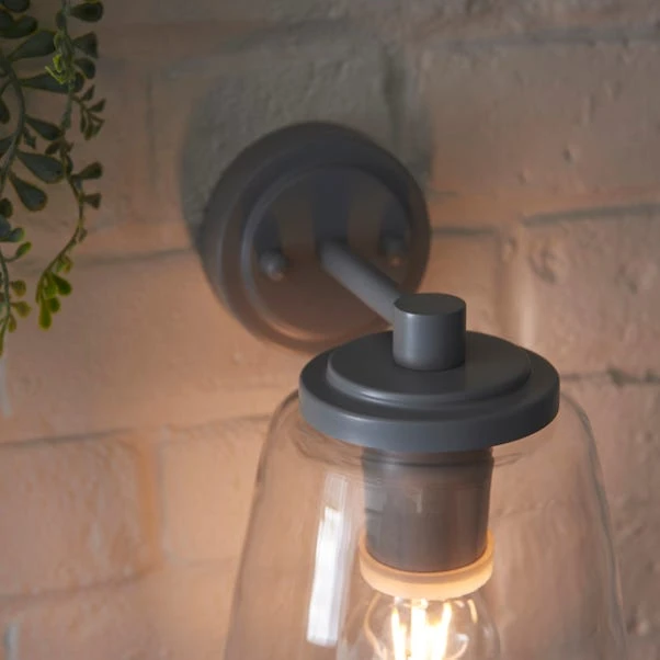 Dunelm Hickory Outdoor Wall Light 3 Dunelm Hickory Outdoor Wall Light - Image 3