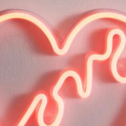 Dunelm Love Heart Neon Sign -Home Lighting 30767721 alt02