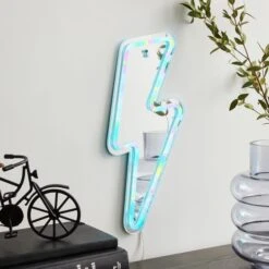 Dunelm Lightning Bolt Neon Sign -Home Lighting 30798519 alt04